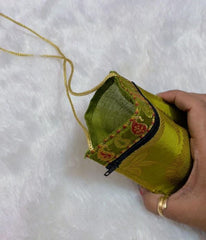 AASHI banarasi brocade mobile pouch