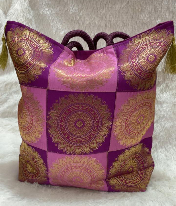 REET Banarasi Brocade Latkan Bag Satrang